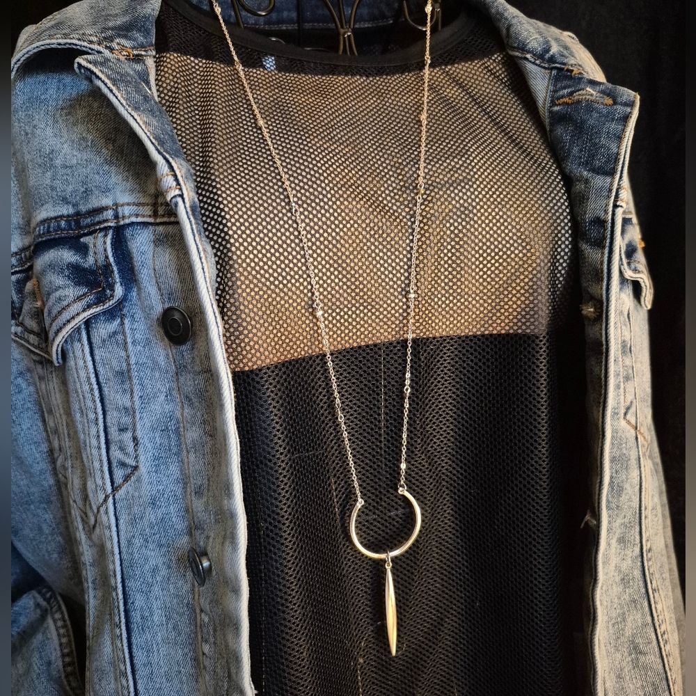 Silver Tone Y-drop Pendant Necklace